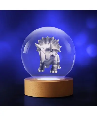 3D Triceratops Kristallkugel
