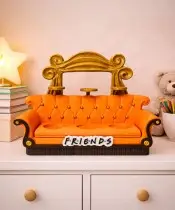 Kanapa do figurek McDonald’s Friends ekspozycja kolekcjonerska 3D