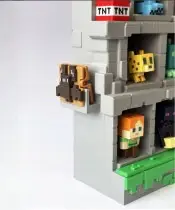 Półka Na Figurki Kinder Joy Minecraft Ekspozytor Kolekcjonerski 18 miejsc