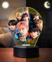 3D-Plexido-LED-Lampe mit Stray Kids-Aufdruck