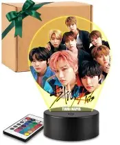 3D-Plexido-LED-Lampe mit Stray Kids-Aufdruck