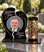 Dwie połówki ze zdjęciem — na nagrobku w dzień