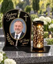 Promień nadziei ze zdjęciem — na nagrobku w dzień