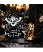 Duży znicz solarny LED XL z grawerem — Gołąb w blasku — na nagrobku wieczorem