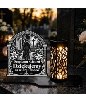 Znicz solarny LED XL dla księdza - Pasterz na drodze wiary - grawer - na grobie wieczorem