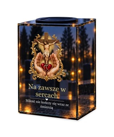 Znicz lustrzany solarny LED – Serce w dłoniach pod krzyżem — noc, białe tło