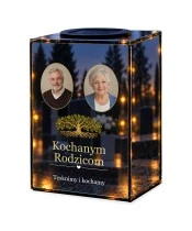 Znicz lustrzany solarny LED – Drzewo pamięci — dla Rodziców, dwa zdjęcia — noc, białe tło