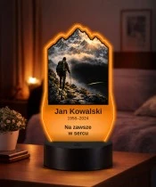 Personalizowana lampka pamięci LED – Światło pamięci – Wędrowiec w górach — widok 2