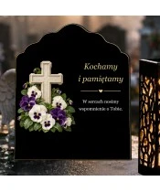 Znicz solarny z tabliczką i lampionem – Bratki przy kamiennym krzyżu - widok produktu