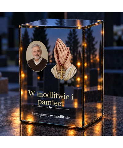 Znicz lustrzany LED – Dłonie z różańcem ze zdjęciem - noc na grobie